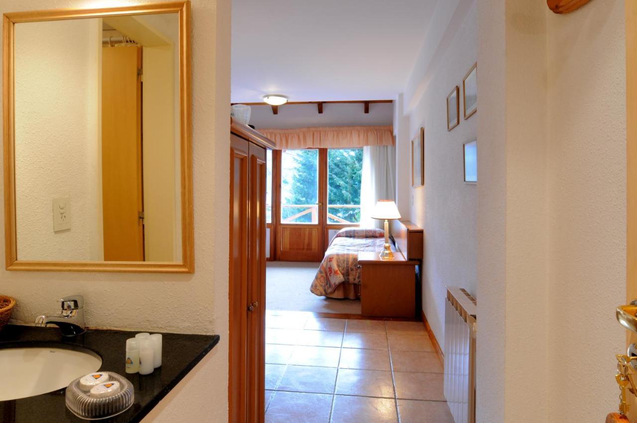 Hotel Punta Condor Cerro Catedral Екстер'єр фото