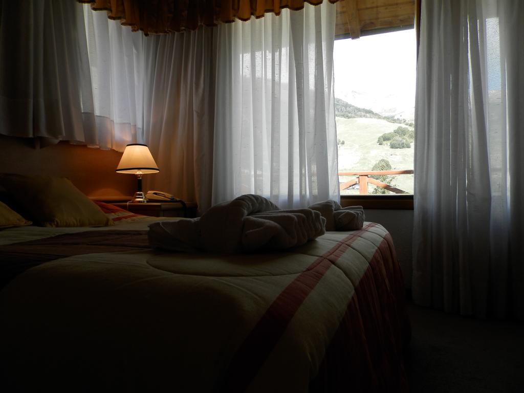 Hotel Punta Condor Cerro Catedral Екстер'єр фото
